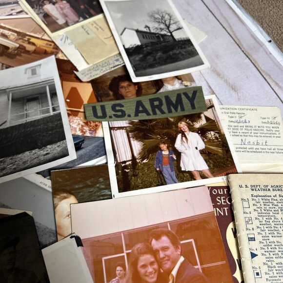 Lot Of 60 Antique Photos + Newspaper Certificates Announcements 1940-1970s - Picture 2 of 11